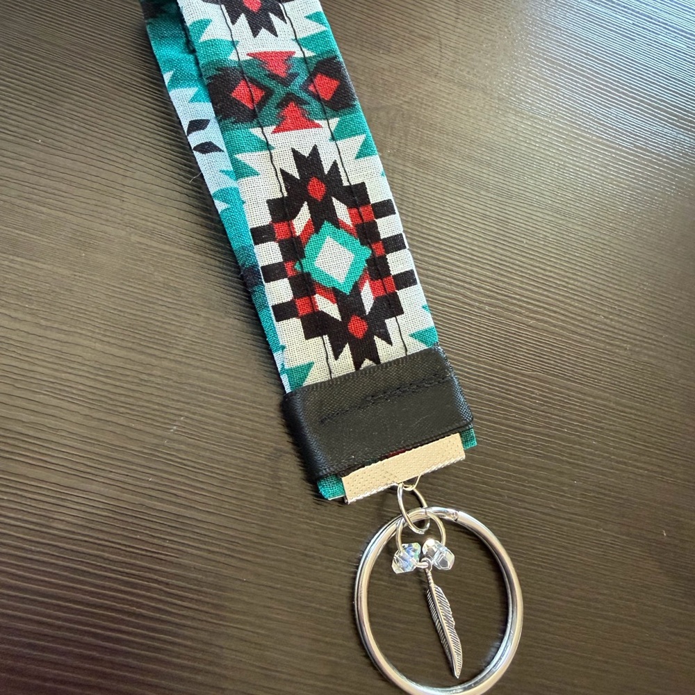 Patterned Key Holder with Silver Ring